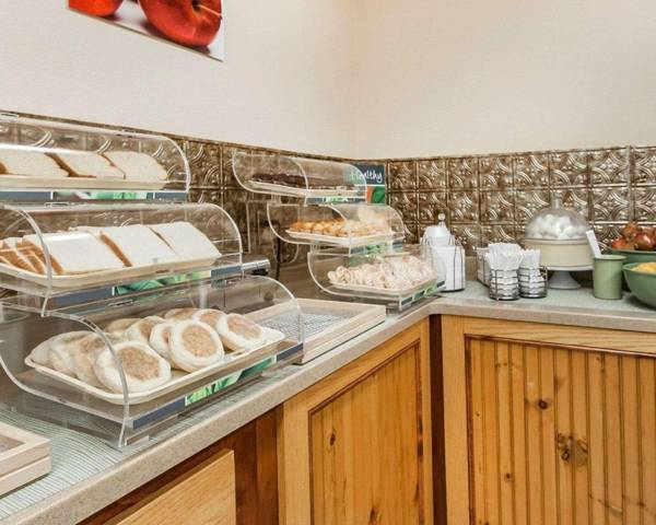 Quality Inn & Suites at Dollywood Lane