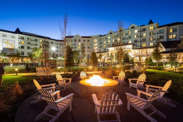 Dollywood's DreamMore Resort and Spa