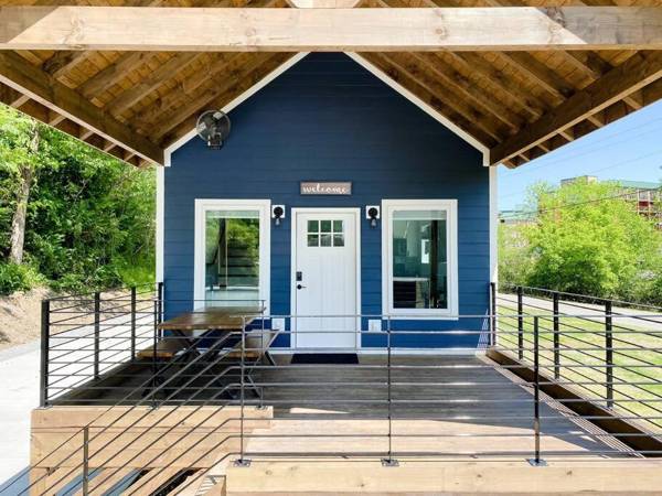 Modern Smoky Mountain Tiny House