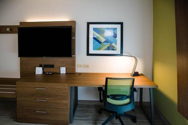 Workspace - Holiday Inn Express Hotel & Suites Knoxville-Farragut an IHG Hotel