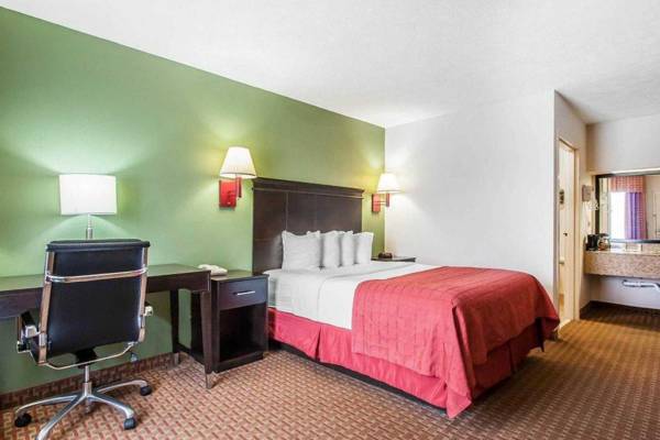 Workspace - Quality Inn Savannah South