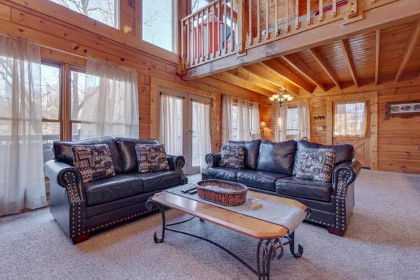 Wildwood Cove 2 Bedrooms Fireplace WiFi Jetted Tub Hot Tub Sleeps 6