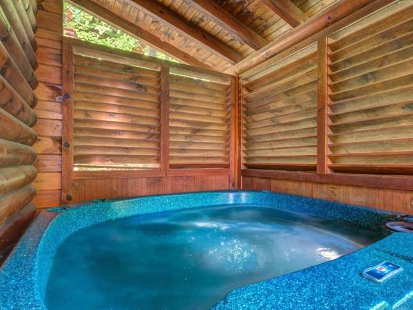 Topsy 5 Bedrooms Hot Tub Fireplace Pool Access Game Room Sleeps 10