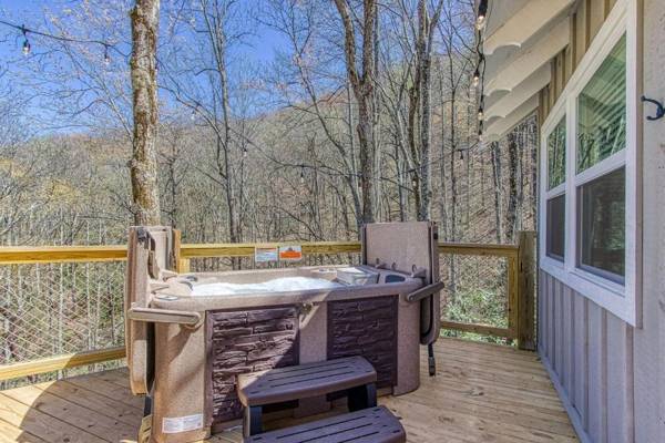 Chasing Fireflies Treehouse