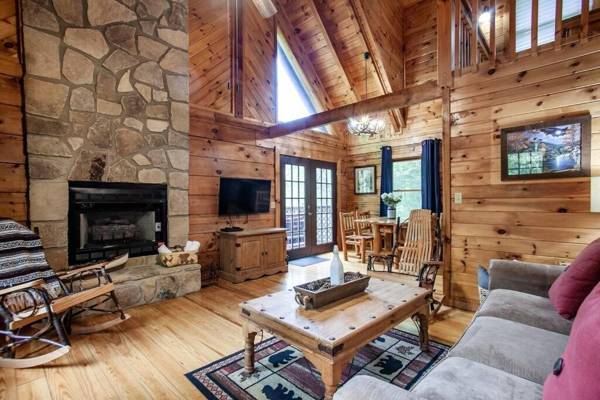 Cabin in the Woods with Hot Tub
