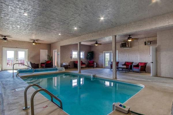 Serenity Mountain Pool Lodge