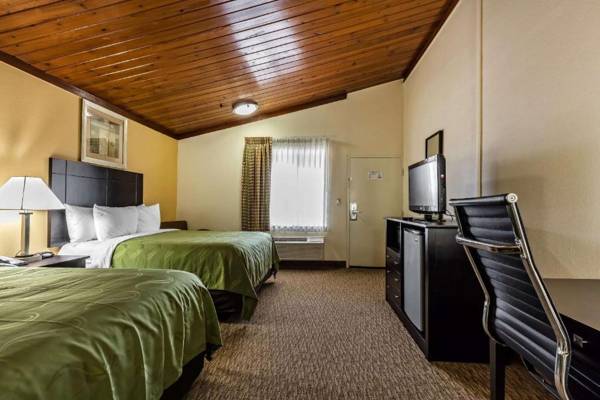 Workspace - Quality Inn Tullahoma