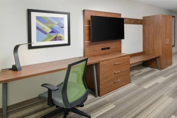 Workspace - Holiday Inn Express - Tullahoma an IHG Hotel