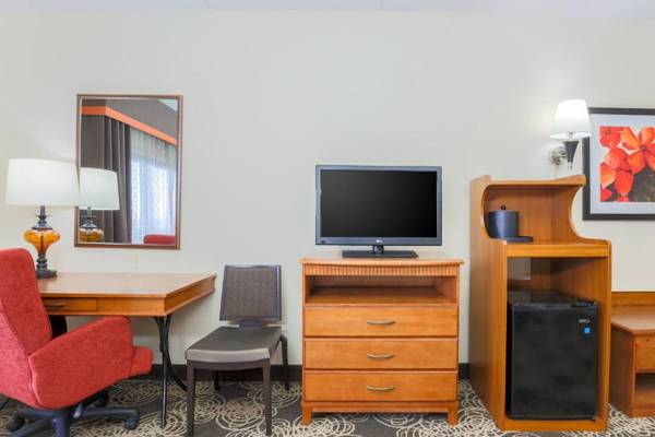 Workspace - Hampton Inn & Suites Dallas-Allen
