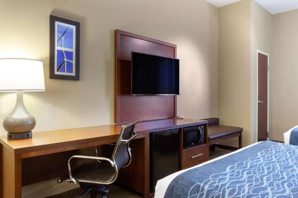 Workspace - Comfort Inn & Suites Amarillo