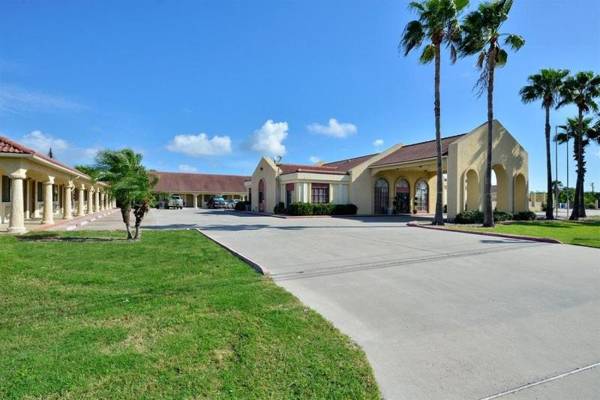 Aransas Bay Inn & Suites - Aransas Pass