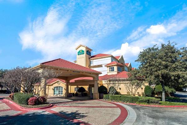 La Quinta by Wyndham Dallas Arlington South