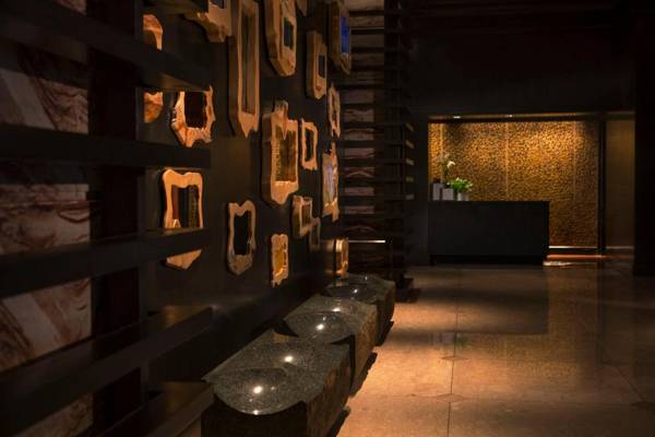 Renaissance Austin Hotel