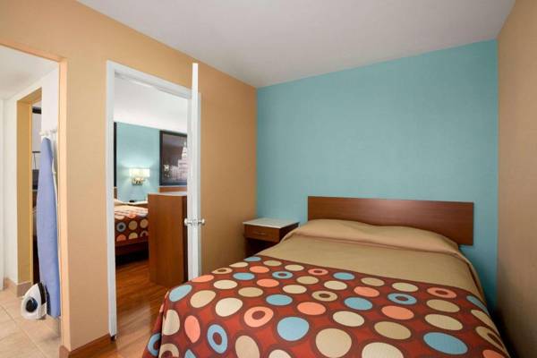 Super 8 by Wyndham Austin Downtown/Capitol Area