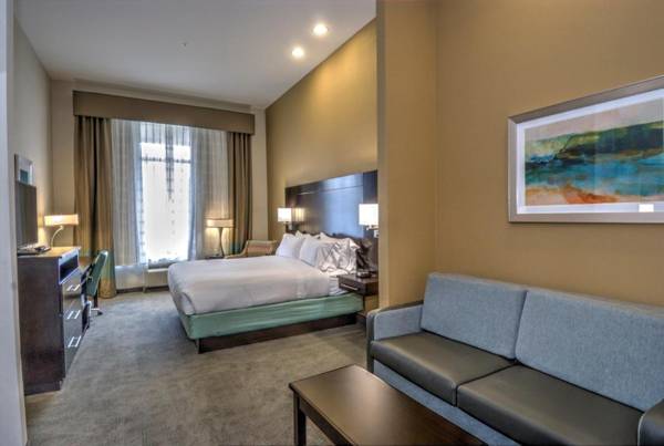 Holiday Inn Express & Suites Austin South an IHG Hotel
