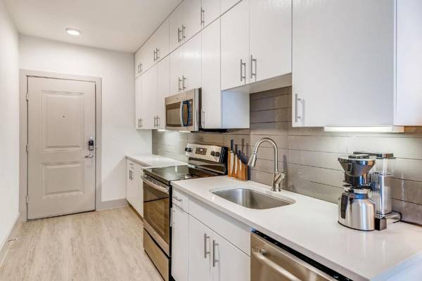 Sentral East Austin 1630