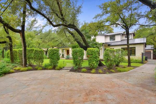 The ABOVE Oakwood Estate