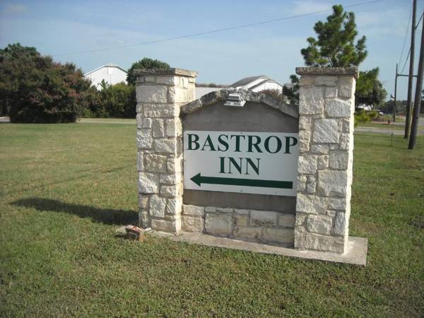 Bastrop Inn