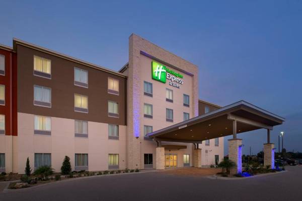 Holiday Inn Express & Suites Bay City an IHG Hotel