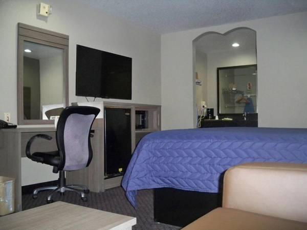 Workspace - Scottish Inn and Suites Beaumont
