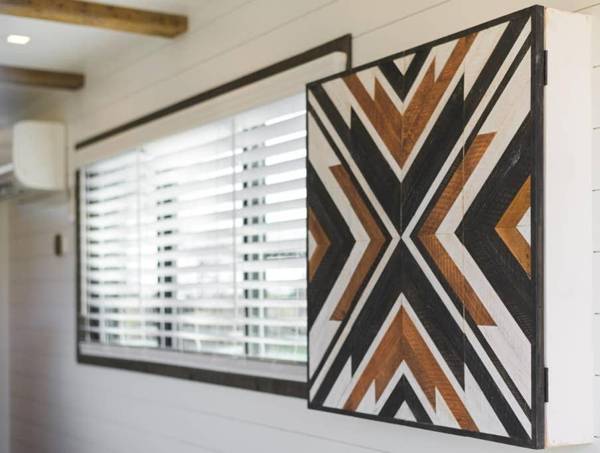 Cute Tiny Container House 12 min to Magnolia Silos