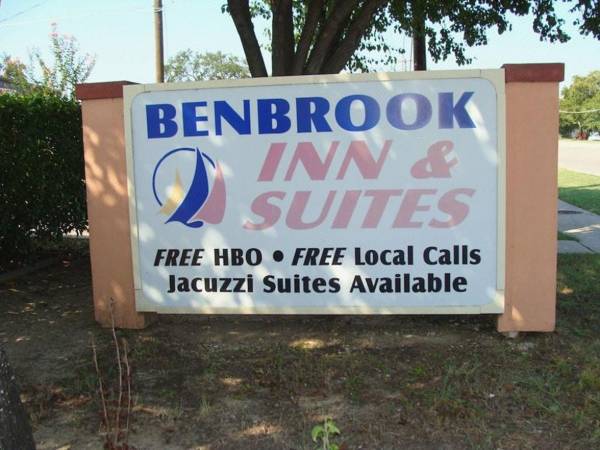 Benbrook Inn & Suites