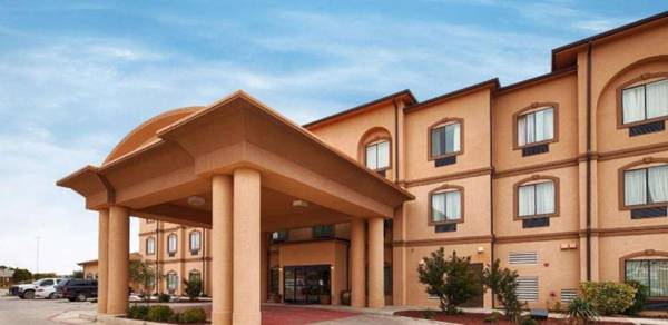 Best Western Palace Inn & Suites