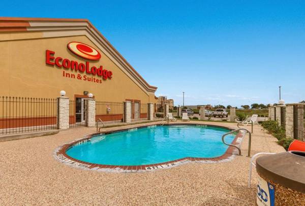 Econo Lodge Inn & Suites Bridgeport