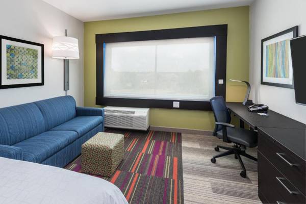 Workspace - Holiday Inn Express & Suites - Bryan an IHG Hotel