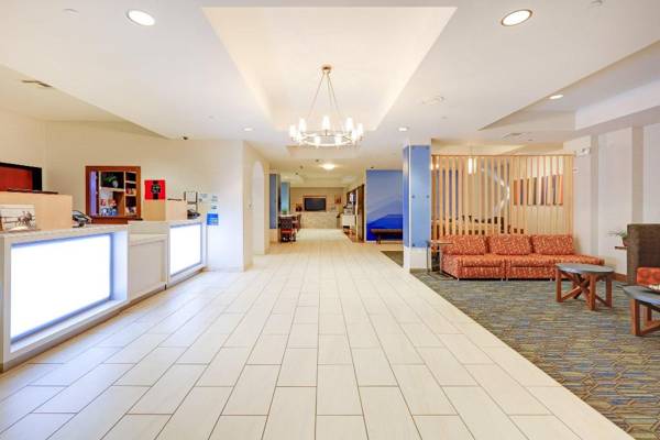 Holiday Inn Express Hotel & Suites Burleson - Fort Worth