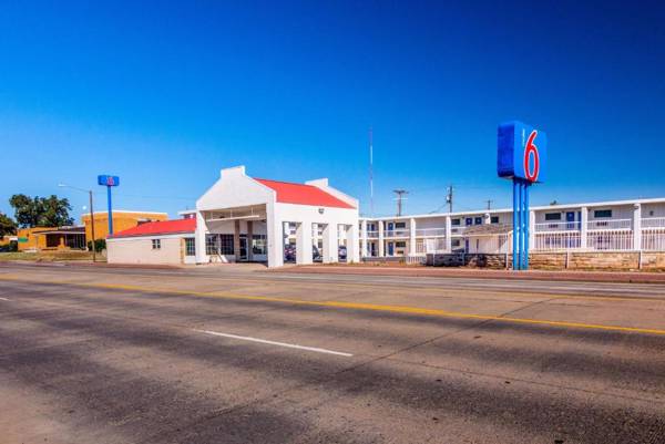 Motel 6-Childress TX