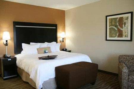 Hampton Inn & Suites Cleburne