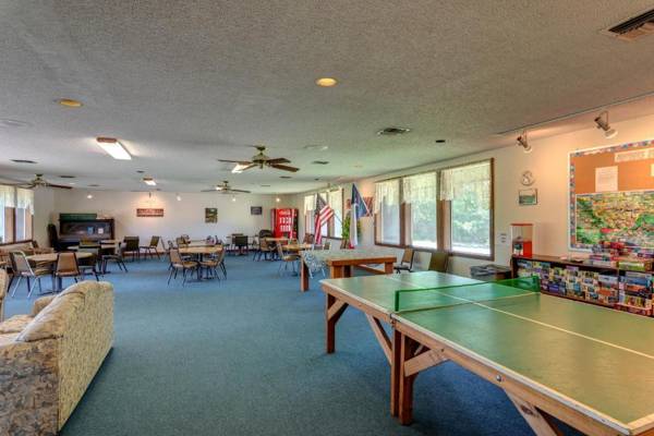 Colorado River Camping Resort Wheelchair Accessible Cabin 4