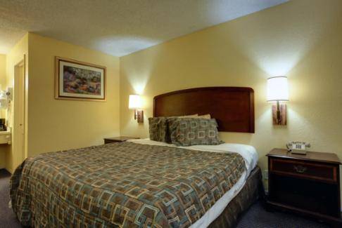 Americas Best Value Inn Comanche