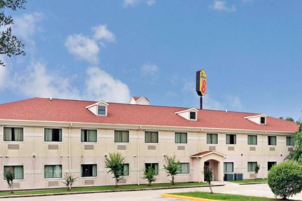 Super 8 by Wyndham Conroe