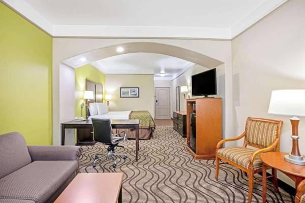 Workspace - La Quinta by Wyndham Corpus Christi Airport