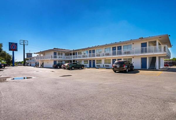 Motel 6-Corpus Christi TX - Northwest