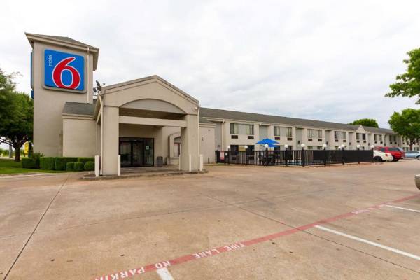 Motel 6-Dallas TX - Northeast