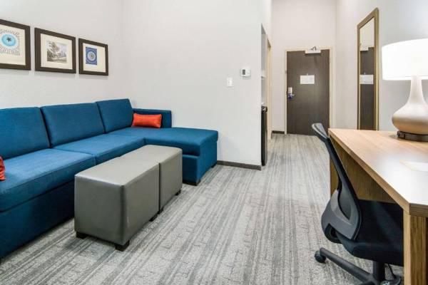 Workspace - Comfort Suites DeSoto Dallas South