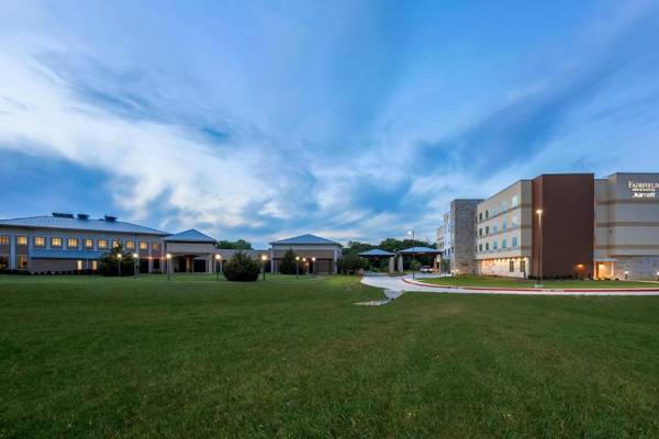 Fairfield Inn & Suites by Marriott Decatur at Decatur Conference Center