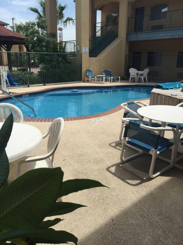 Texas Inn and Suites - Downtown Edinburg N. of McAllen Pharr