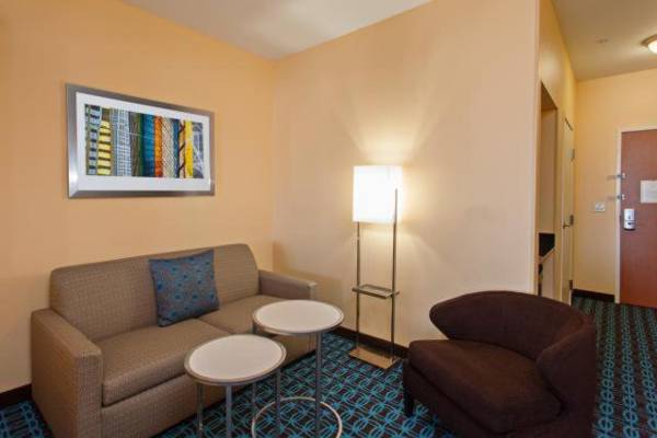 Fairfield Inn and Suites by Marriott El Paso