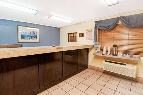 Days Inn by Wyndham El Paso Airport East