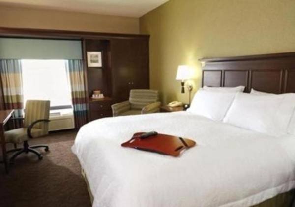 Hampton Inn & Suites Dallas/Ft. Worth Airport South