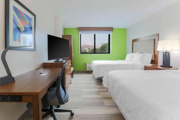 Workspace - Holiday Inn Express Hotel & Suites Fort Worth Downtown an IHG Hotel