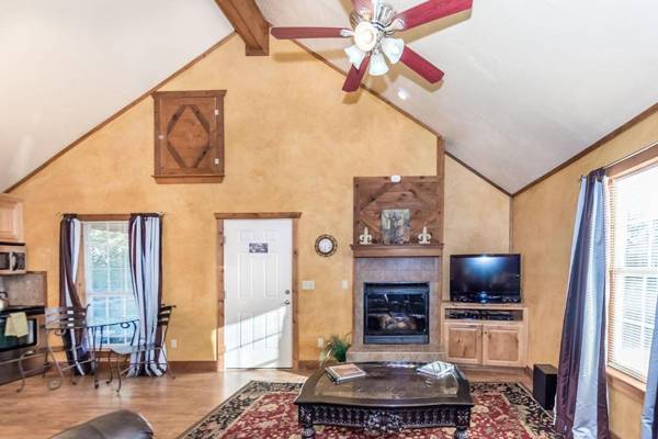 Appian Way Provence Cottage