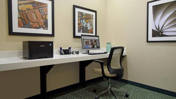 Workspace - Candlewood Suites - Frisco an IHG Hotel