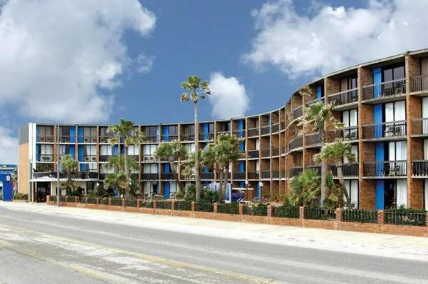 Commodore On The Beach