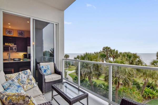 Diamond Beach 304-Sapphire