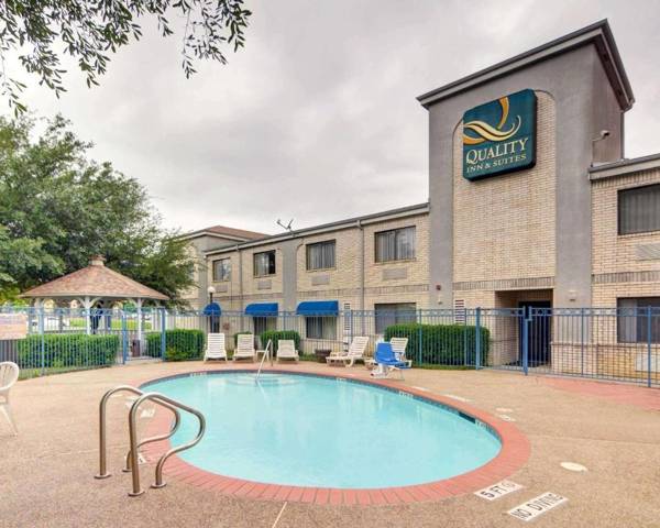 Quality Inn & Suites Grand Prairie